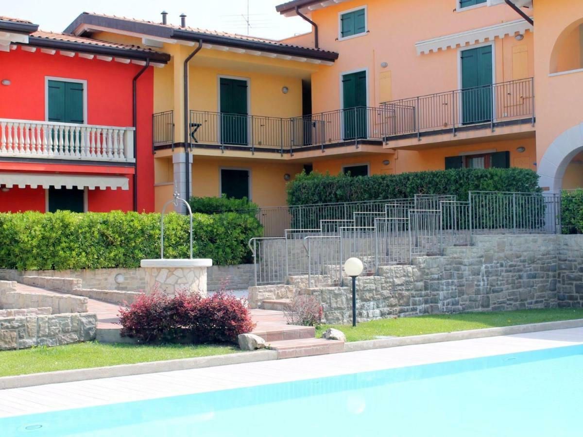 Small Residence Of Only 18 Apartments With Swimming Pool Lazise Luaran gambar