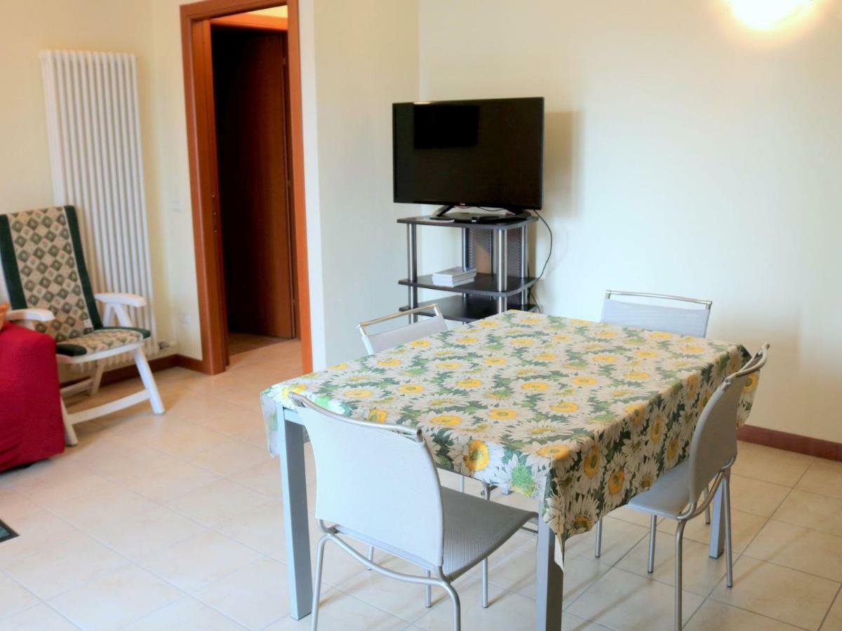 Small Residence Of Only 18 Apartments With Swimming Pool Lazise Luaran gambar